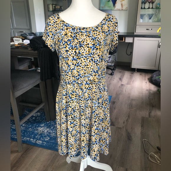 Michael Kors Floral Dress - Picture 2 of 7